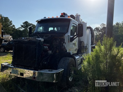 2015 Peterbilt 567 6x4 Camión de Excavación por Aspiración