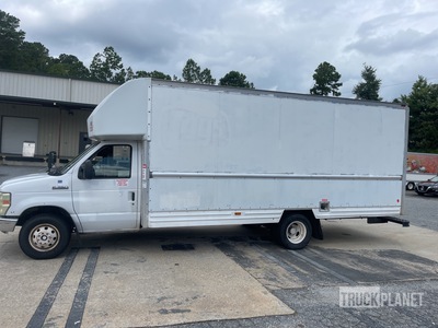 2008 Ford E-250 Cutaway 4x2 Van Truck