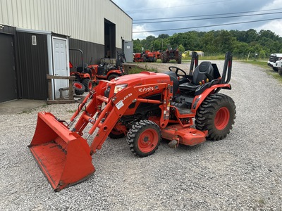 Kubota LX3310HSD 4WD جرار متعدد الاستخدامات