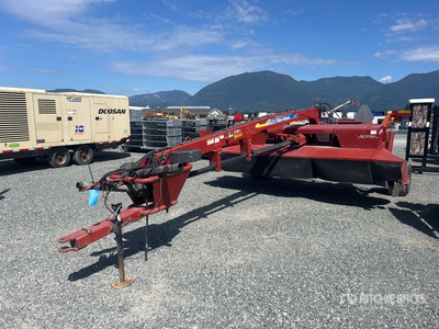 2009 New Holland H7550 12 ft Trailed Segadora de disco