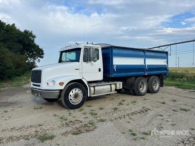 1996 Freightliner FL112 6x4 Camion à grains