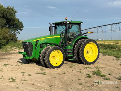 John Deere 8245R Trattore agricolo 4RM
