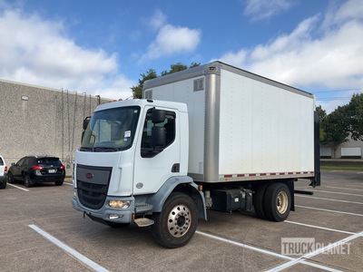 2016 Peterbilt 220 Van Truck