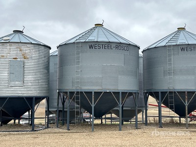 Westeel Rosco +/- 4000 bu 4 Ring Hopper Grain Bin