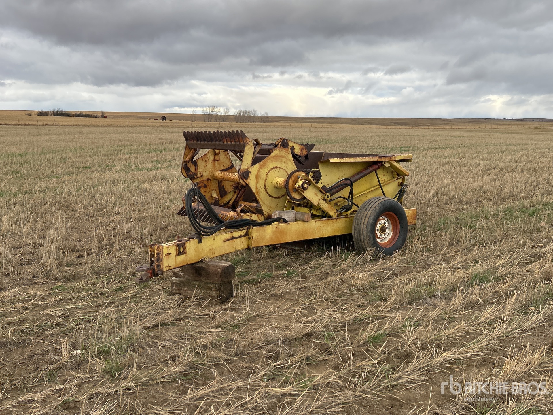 1975 Degelman R570S 54 in Paddle Rock Picker