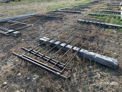 Quantity of (2) 19 ft Vee Poort