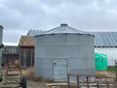 Westeel +/- 1600 bu 4 Ring Grain Bin