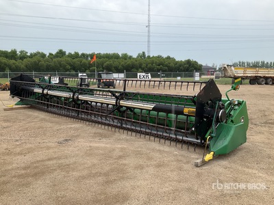 1998 John Deere 930F 30 ft Rigid Combine Header