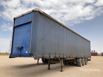 2004 Lecinena AR 13600 Tri/A Curtain Side Trailer