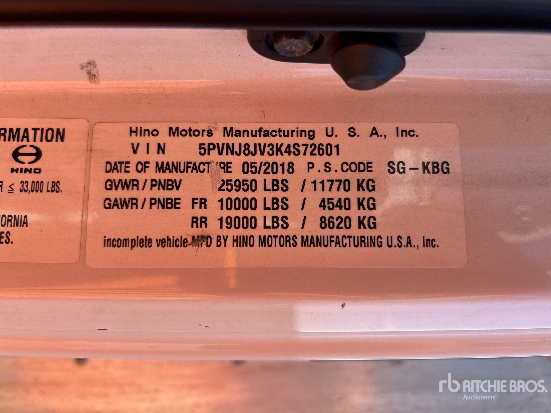 2019 Hino 268 4x2 Van Truck