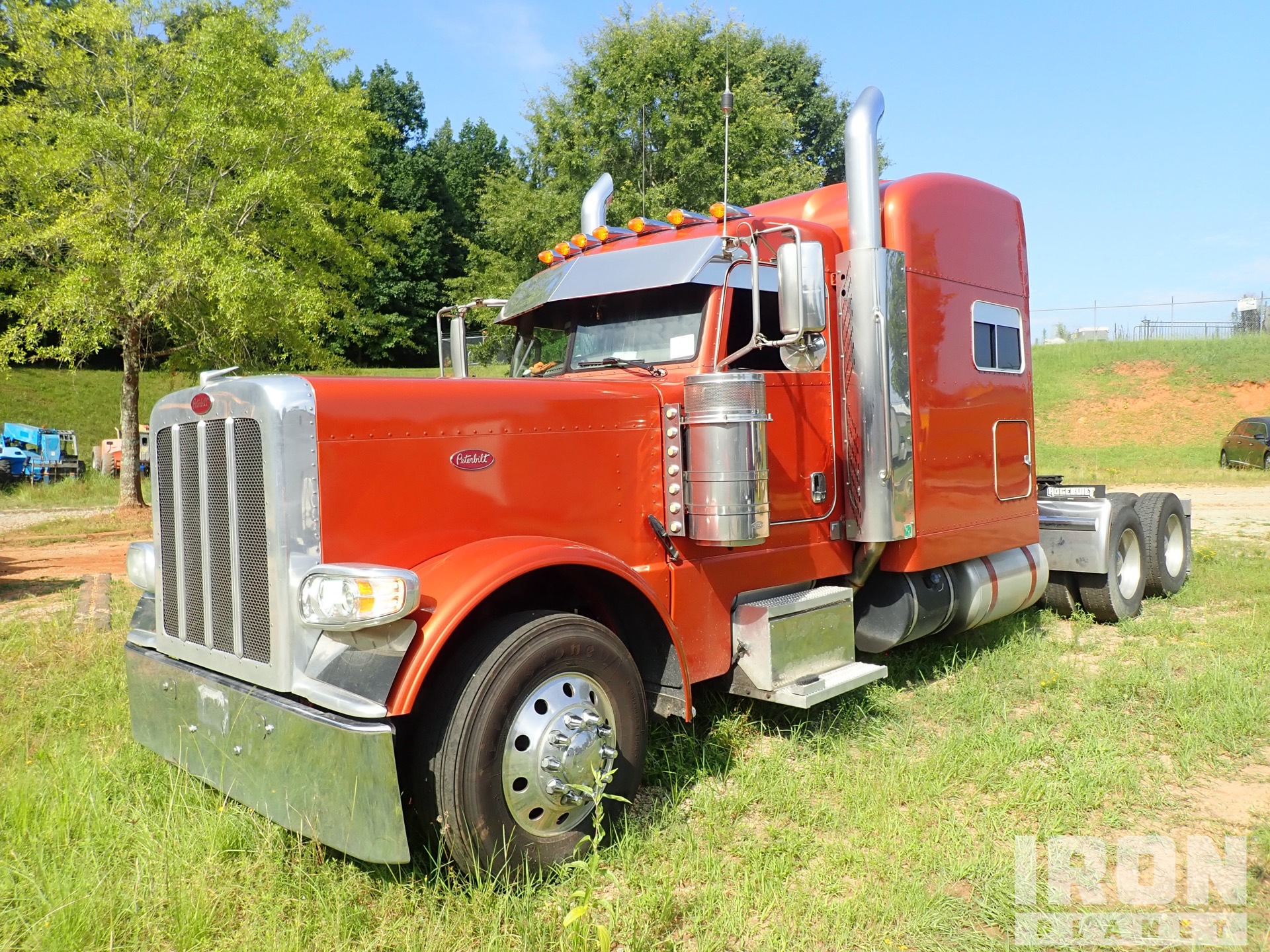 2017 Peterbilt 389 6x4 T/A Sleeper Truck Tractor