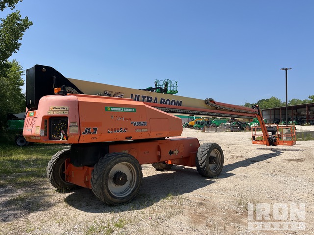 ELEVADOR TELESCóPICO 2012 JLG 4WD 1350SJP