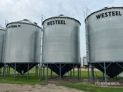 Westeel +/- 4900 bu 5 Ring Hopper Grain Bin