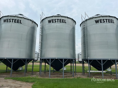 Westeel +/- 4900 bu 5 Ring Hopper Grain Bin
