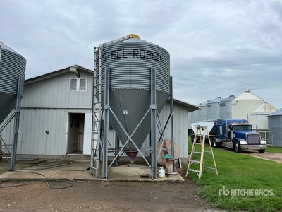 Westeel-Rosco +/- 10 ton 2 Ring Hopper Grain Bin