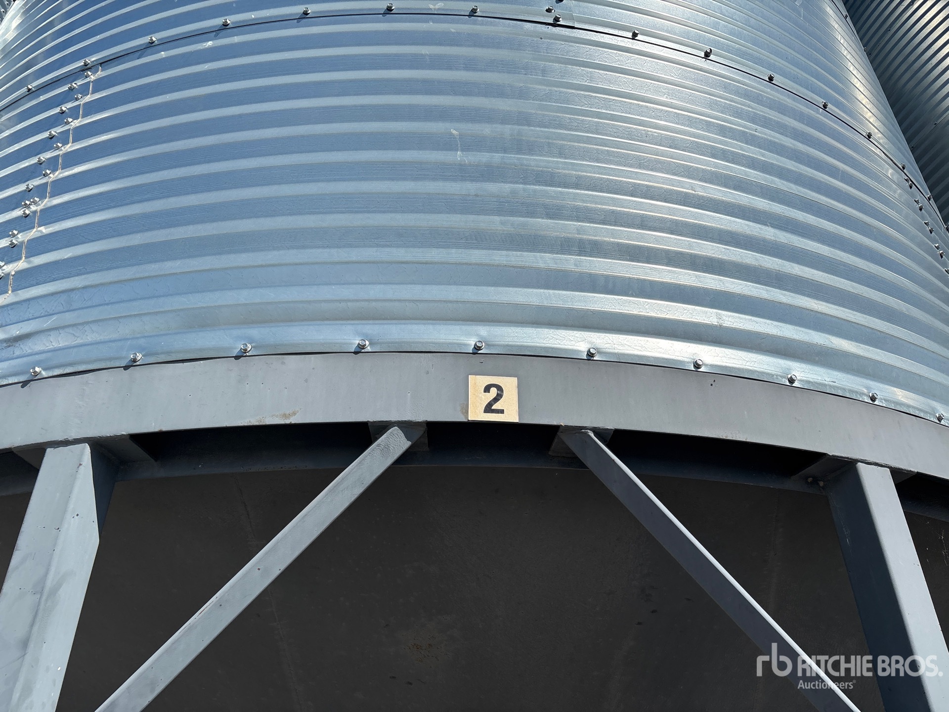 Westeel +/- 4900 bu 5 Ring Hopper Grain Bin