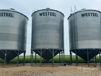 Westeel +/- 4900 bu 5 Ring Hopper Grain Bin