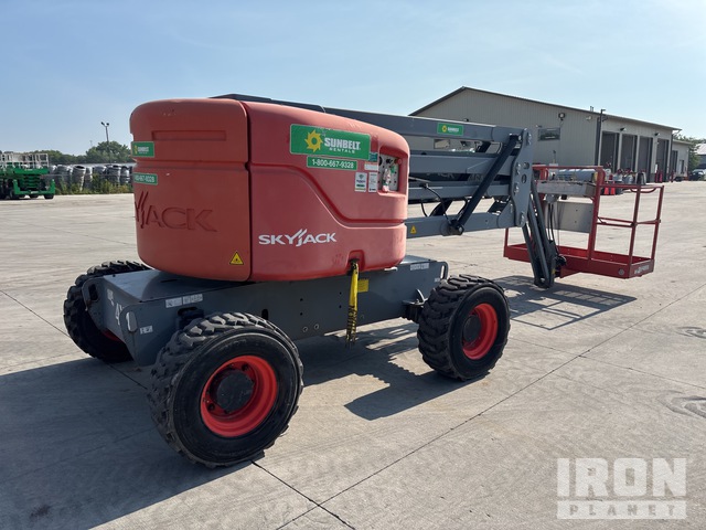 ELEVADOR ARTICULADO 2018 SKYJACK 4WD SJ46AJ