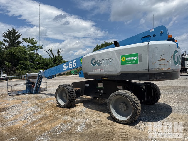 ELEVADOR TELESCóPICO 2016 GENIE 4WD S65