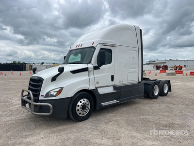 2022 Freightliner Cascadia 126 6x4 Sleeper Truck Tractor