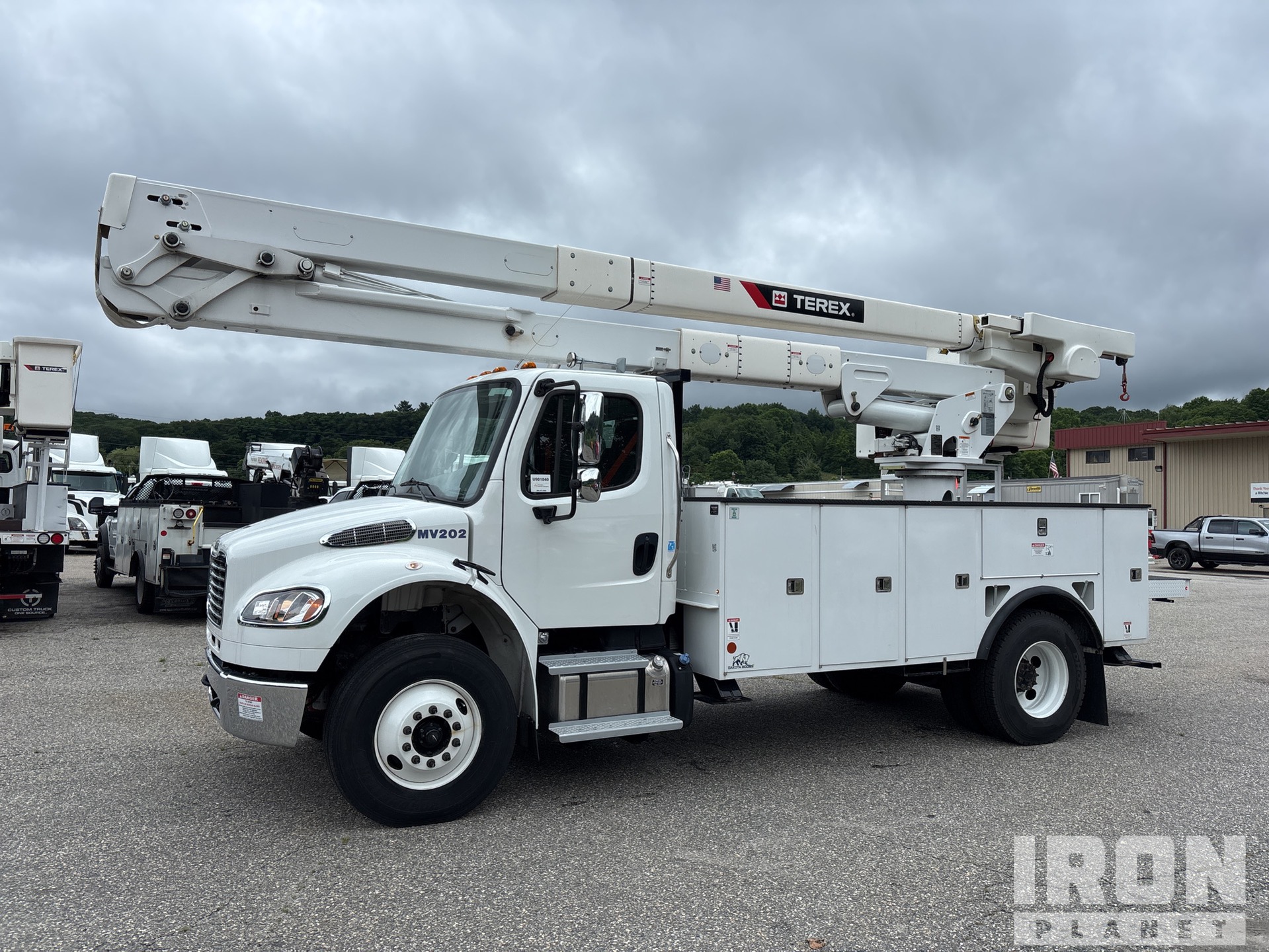 バッグ tomyan FREIGHTLINER 60L 1999 Freightliner FL60 Sport