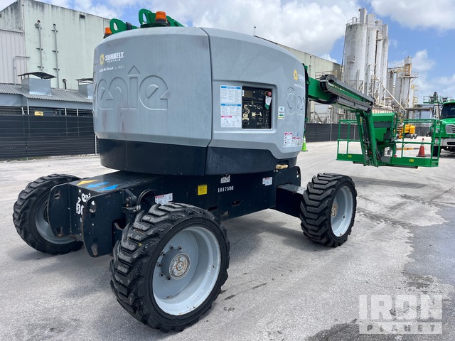 ELEVADOR ARTICULADO 2017 GENIE 4WD Z6240