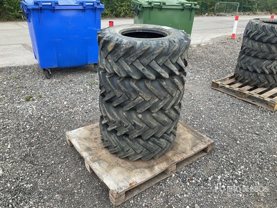 Quantity of (4) Starco AS Dumper 295/80-15.3 Pneus