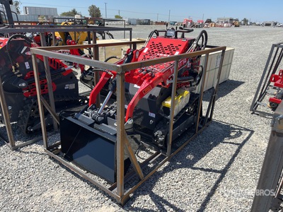 2025 AGT YSRT14 Mini Compact Track Loader (Unused)