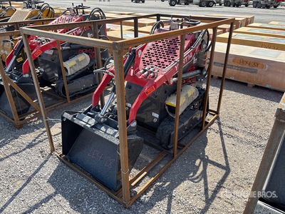 2025 AGT YSRT14 Mini Compact Track Loader (Unused)