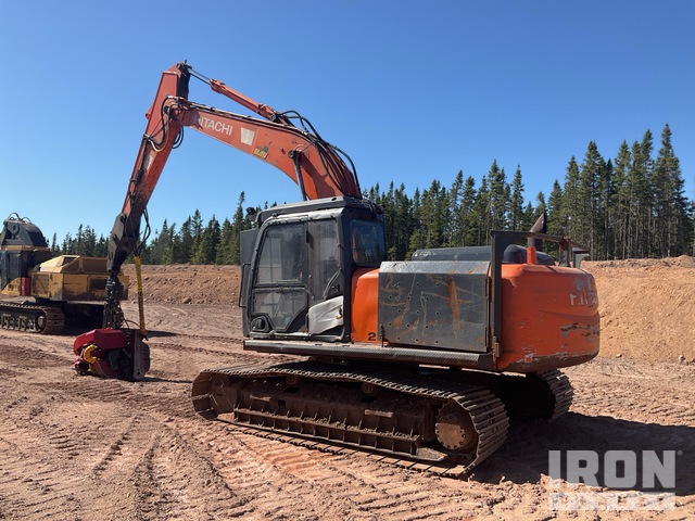 EXCAVADORA 2015 HITACHI EXCAVATOR