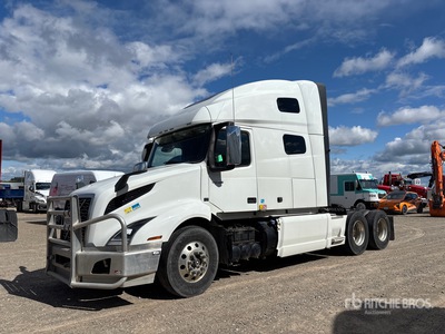2021 Volvo VNL760 6x4 T/A Sleeper Truck Tractor