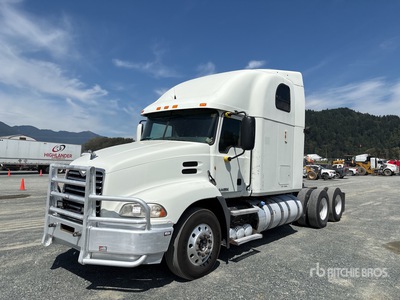 2013 Mack CXU613 6x4 Tracteur Routier Couchette