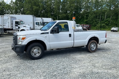 2013 Ford F-250 XL 4x2 Pick Up