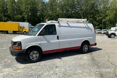 2011 Chevrolet Express 2500 バン