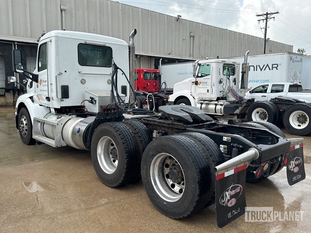 CAMIóN 2016 PETERBILT