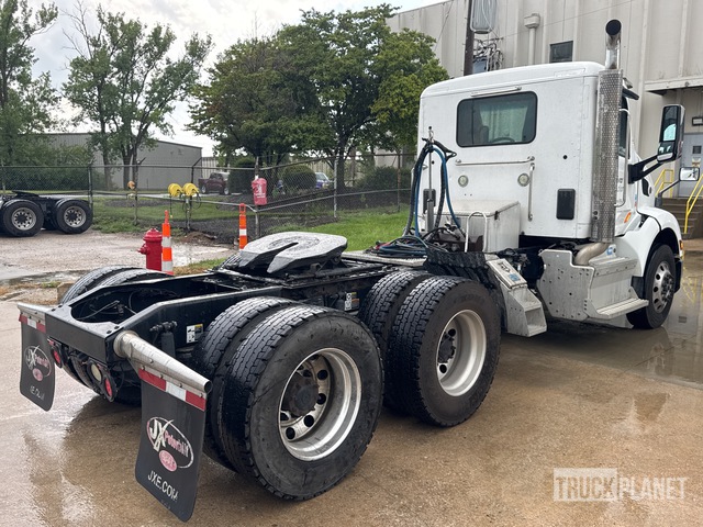CAMIóN 2016 PETERBILT