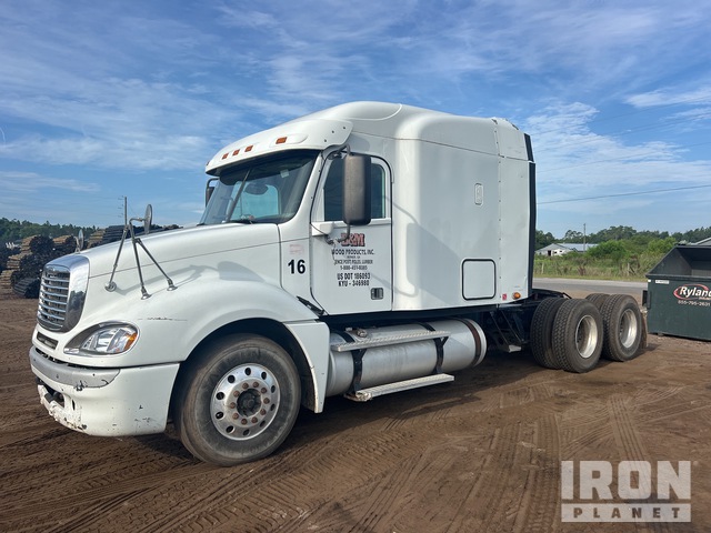 CAMIóN CAMAROTE 2016 FREIGHTLINER