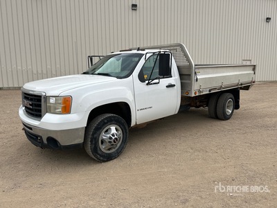 2008 GMC 3500HD 4x2 Flatbed Truck