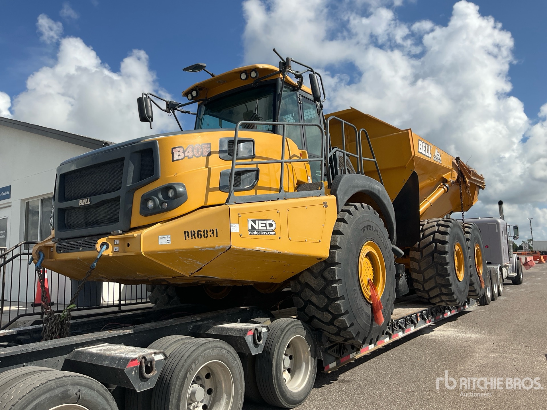 2019 Bell B40E Articulated Dump Truck