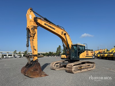 2018 Hyundai HX380L Tracked Excavator