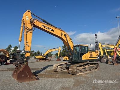 2019 Hyundai HX330L Tracked Excavator