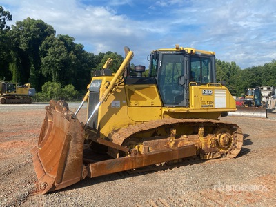 2013 Komatsu D65EX-17 Bouteur sur chenilles