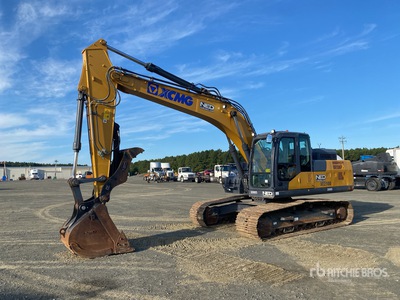 2022 XCMG XE210U Excavatrice sur chenilles