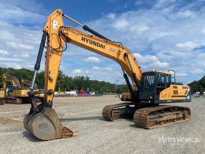 2018 Hyundai HX330L Tracked Excavator