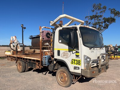 2013 Isuzu NPS 300 4x4 Flatbed Truck