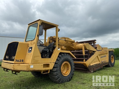 John Deere 762B Grattoir motorisé