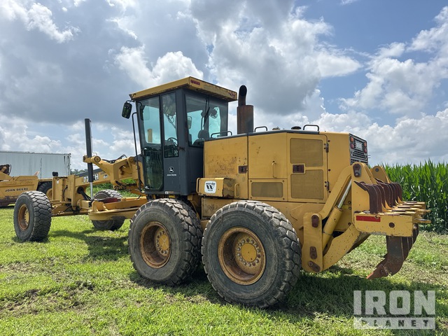MOTOCONFORMADORA JOHN DEERE 772CHAWD 2004