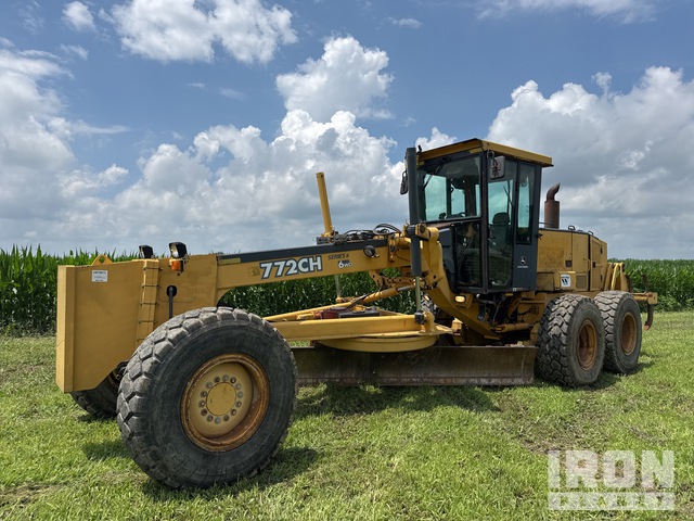MOTOCONFORMADORA JOHN DEERE 772CHAWD 2004