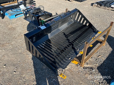2025 GIYI GY-RB66C 66 in Skeleton Skid Steer Bucket (Unused)