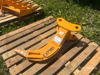 2025 GIYI Ripper per escavatore - Fits Cat 305 (Unused)